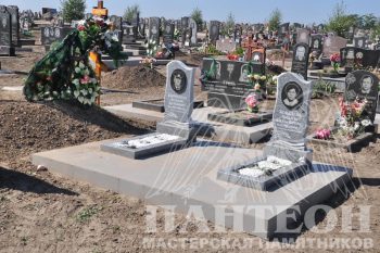 Памятник двойной № 28