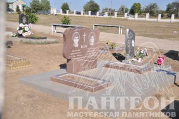 Памятник двойной № 51