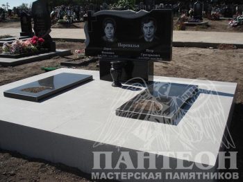 Памятник двойной № 55