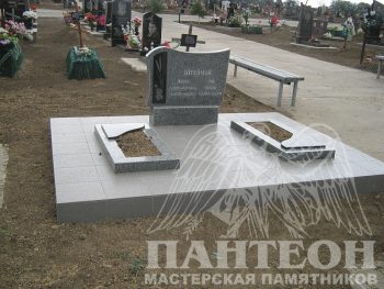 Памятник двойной № 72