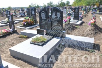 Памятник двойной № 76