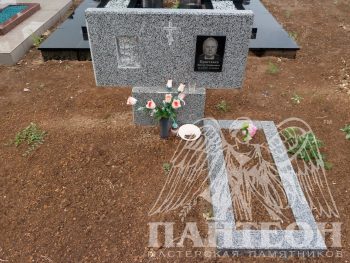 Памятник двойной № 84