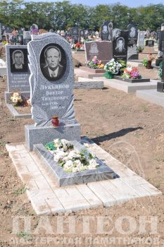 Памятник одинарный № 114