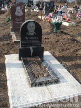 Памятник одинарный № 2