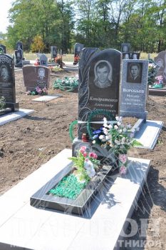 Памятник одинарный № 142